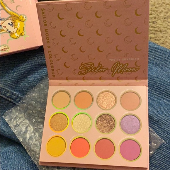 Sailor moon colourpop palette new in box sealed - Picture 3 of 3